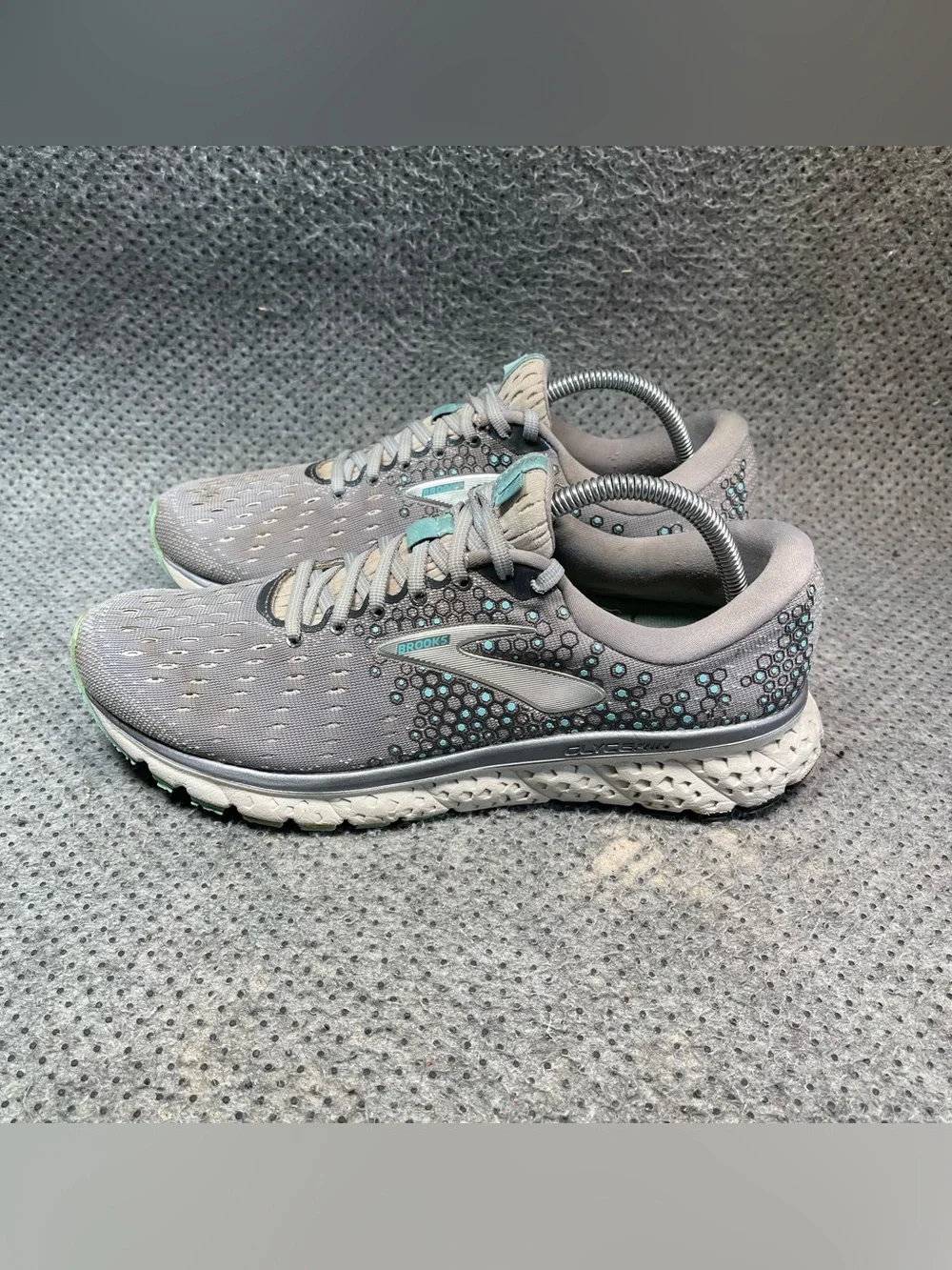 Brooks Glycerin 17 Grey Running Shoes Size 11 Women’s